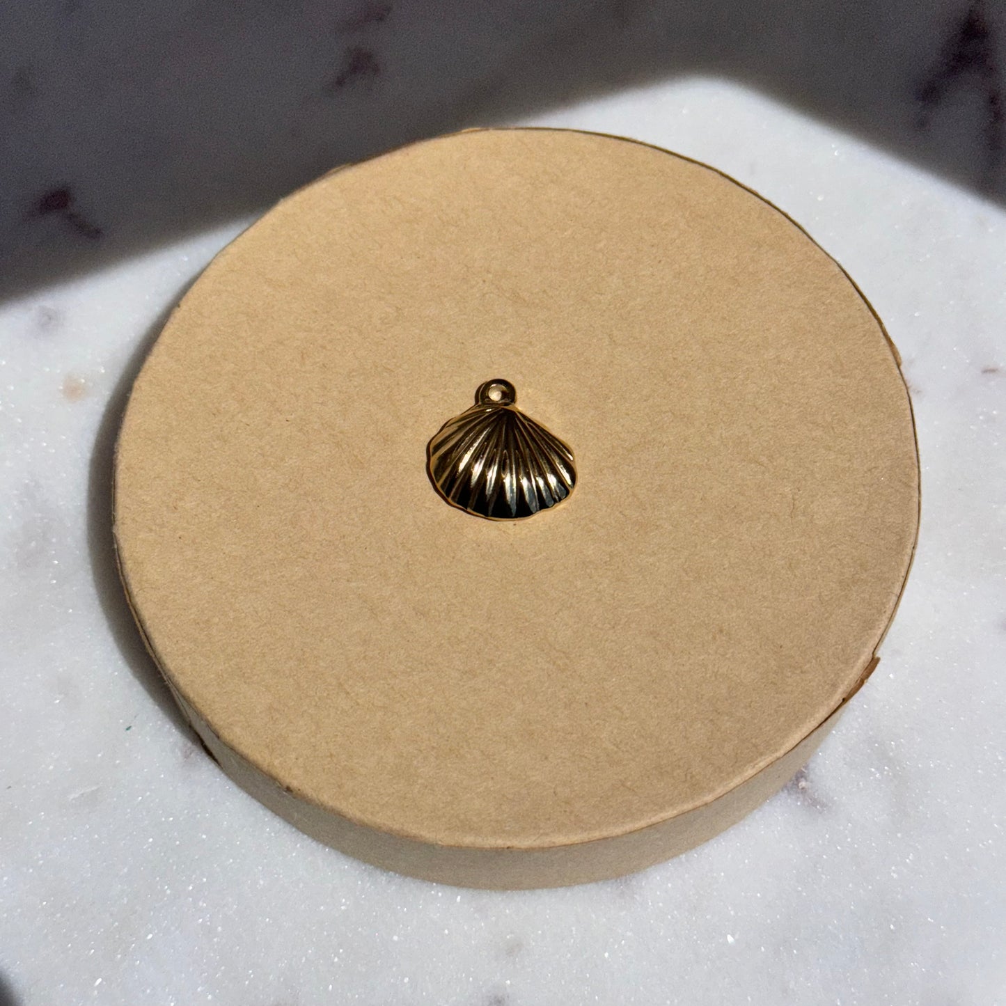 CLAM CHARM