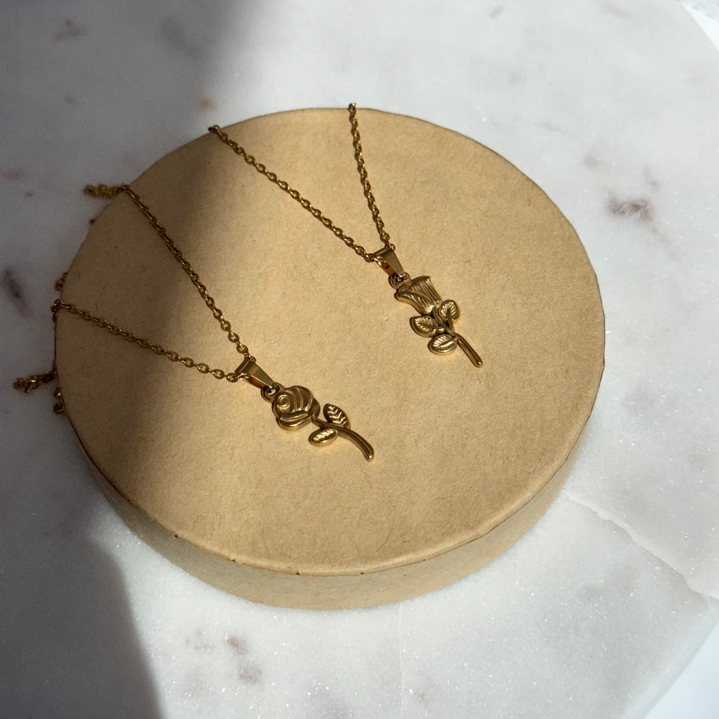 CORALIE ROSE NECKLACE